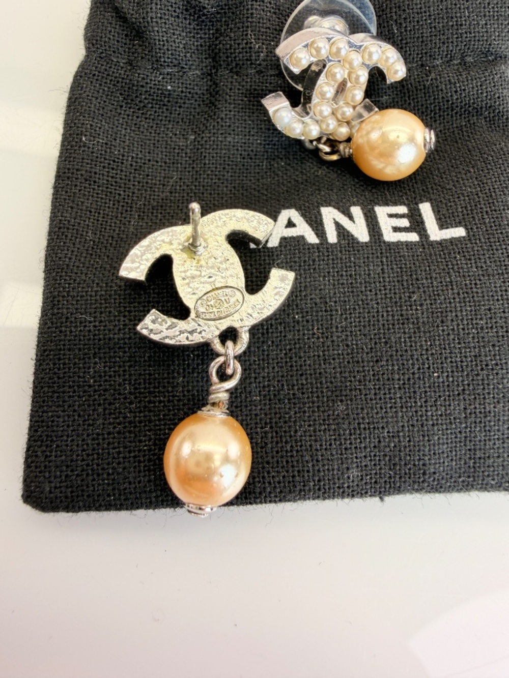 Chanel Pearl CC Drop Earrings - Picture 8 of 13